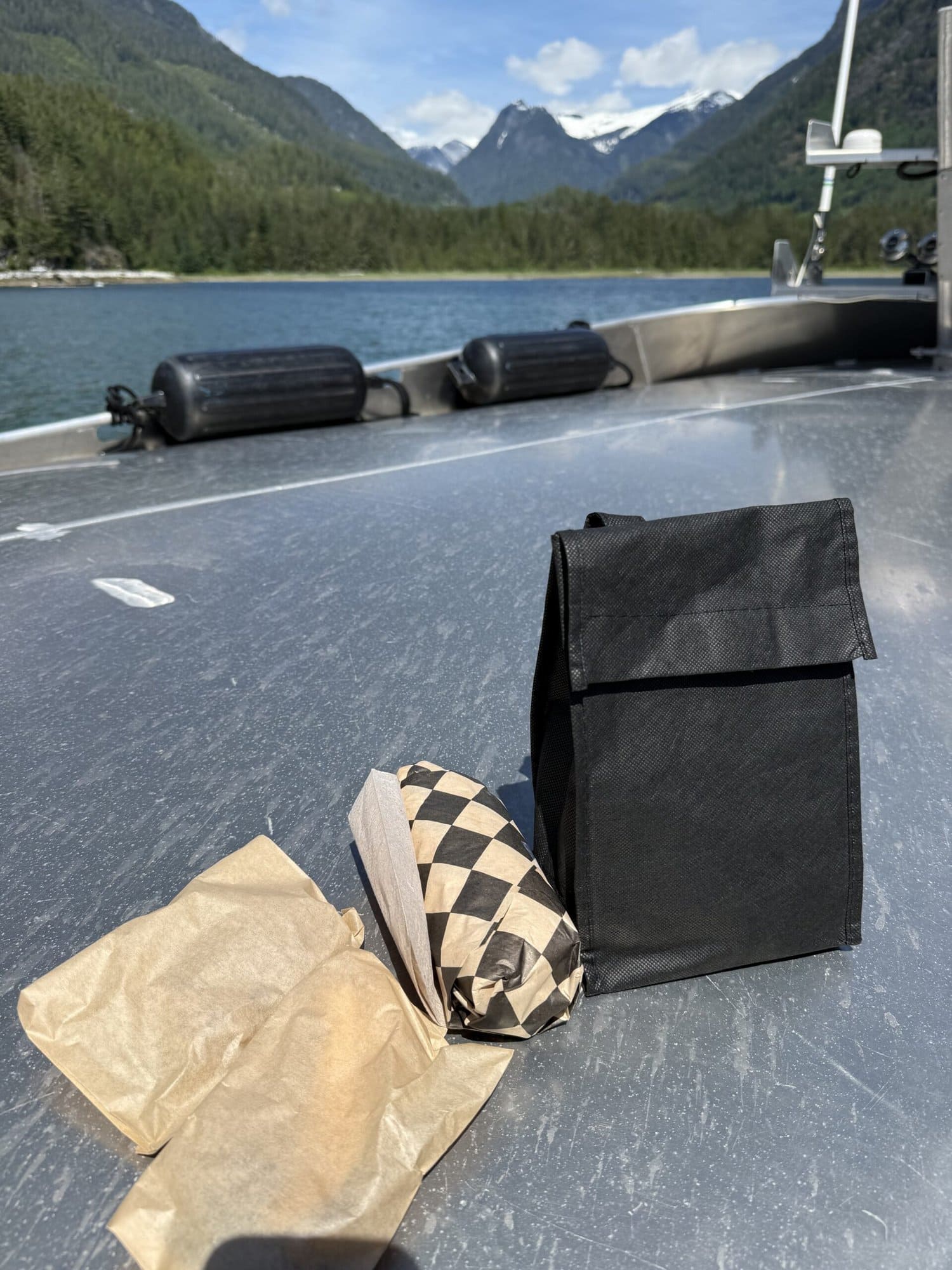Lunch packaged in reusable and compostable wrapping